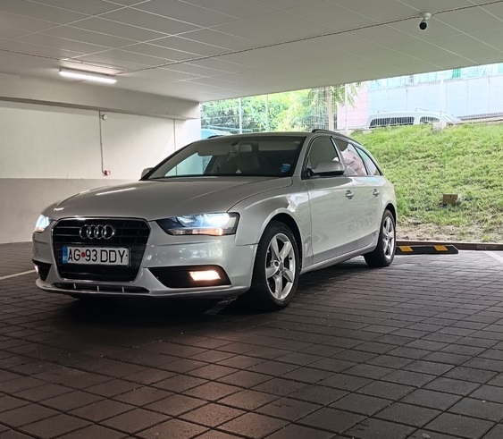 Audi A4 de vanzare in Pitesti Arges - 6.500 Euro - Vedere laterala Stanga